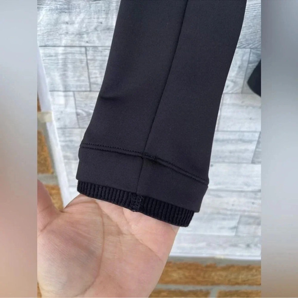 Lululemon Chill Going Strong Jacket size 4 - Picture 10 of 16